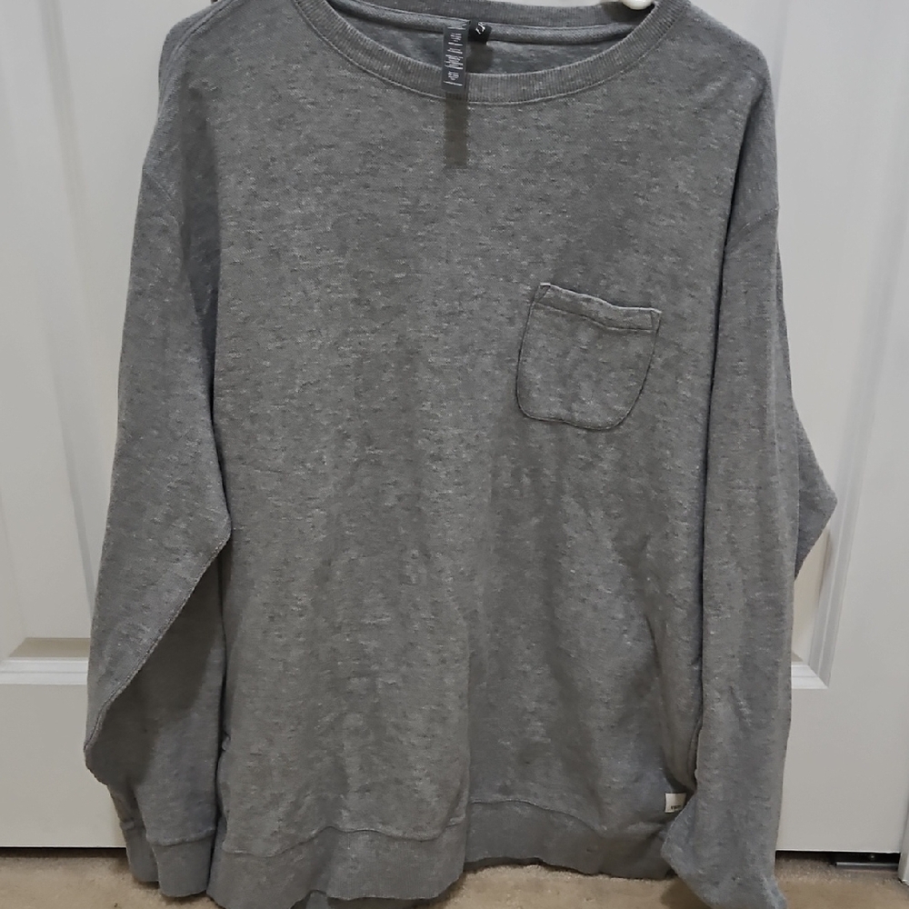 Vuori Gray Crewneck Sweater Soft Knit Relaxed Fit